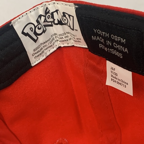 Kids Pokémon SnapBack Baseball Cap Poke Ball Youth NWT - Picture 9 of 10